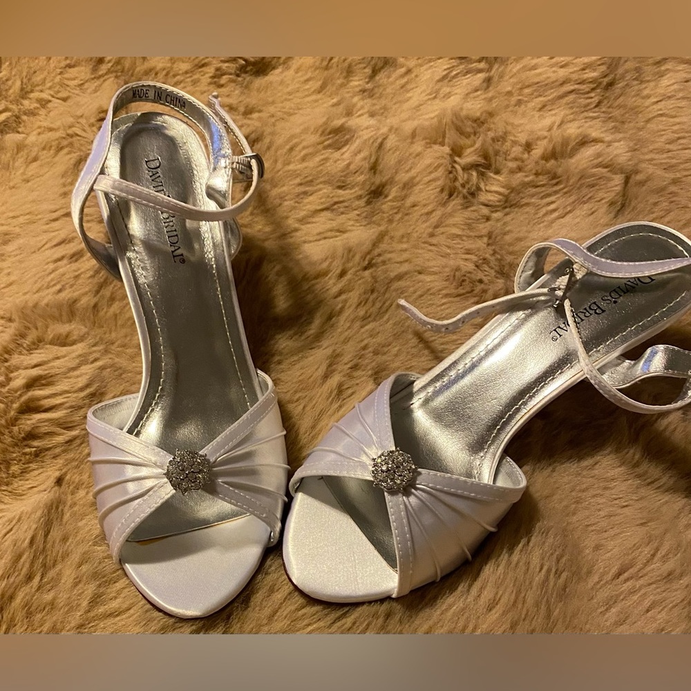 Michelangelo David's Bridal Eclaire
Dyeable Wedding shoes women's size 9